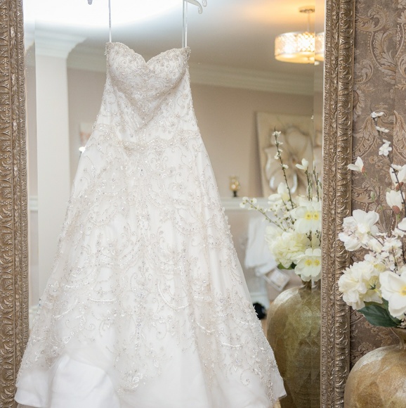 Jasmine Coutour Bridal Gown Ivory - Picture 4 of 6